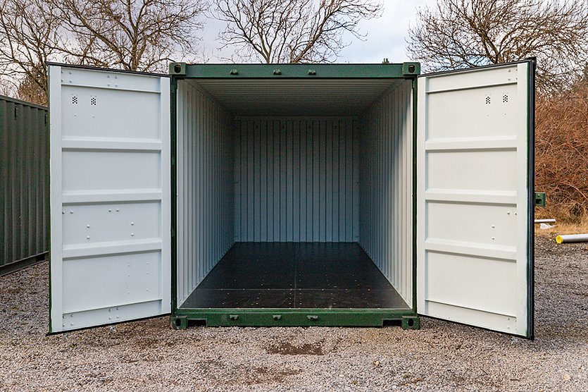 20ft storage container with double doors open